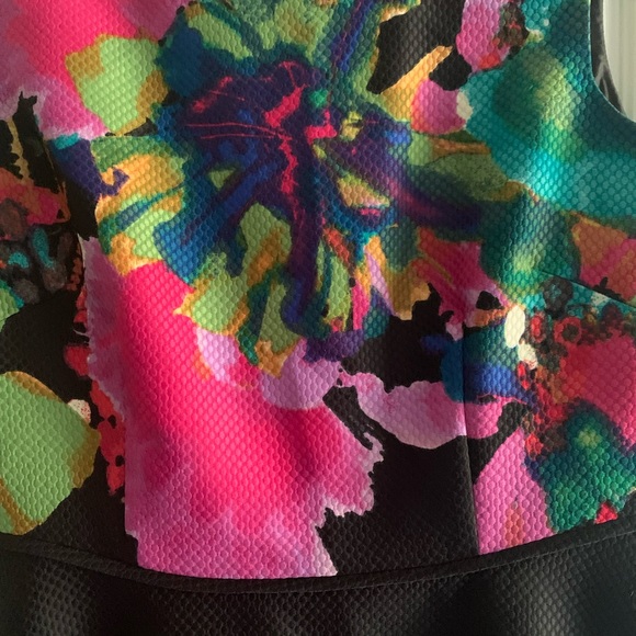 Like new Tahari dress - Picture 8 of 9
